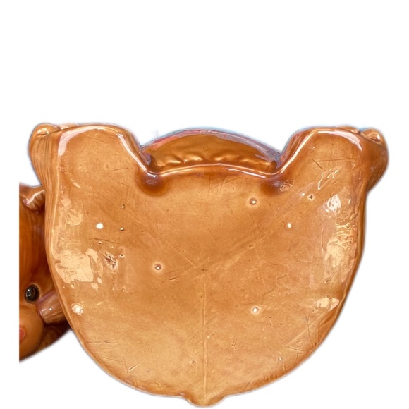 Vintage Brown Bear with Heart on Bottom Cookie Jar - Picture 6 of 7